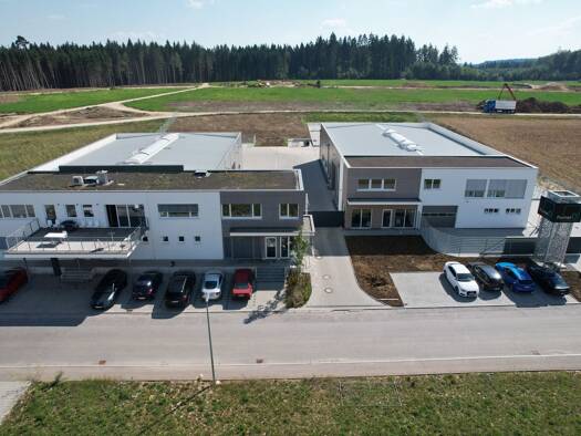 Werkstatt zum Kauf als Kapitalanlage geeignet 3.510.000 € 1.737 m² 6.820 m² Grundstück Hardstr. 14 Immendingen 78194