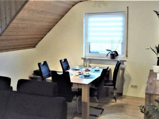 Wohnung zur Miete 620 € 2 Zimmer 65 m² 2. Geschoss frei ab 01.06.2026 Regensburger Straße 188 Feldkirchen Ingolstadt 85055