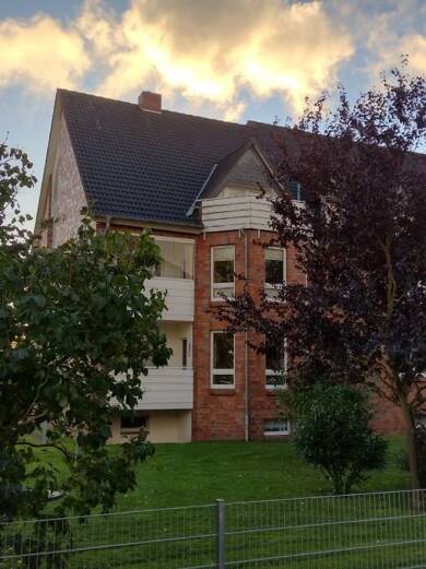 Wohnung zur Miete 450 € 2 Zimmer 55,7 m² 2. Geschoss frei ab sofort Gotthold-Ephraim-Lessing-Str. 35 Ribnitz Ribnitz-Damgarten 18311