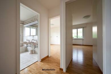 Wohnung zur Zwangsversteigerung 170.000 € 2 Zimmer 54 m² Gundholzen Gaienhofen 78343