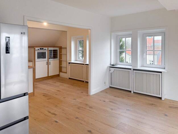 Wohnung zur Miete 1.250 € 2 Zimmer 110 m² frei ab sofort Friesischer Berg Flensburg 24937