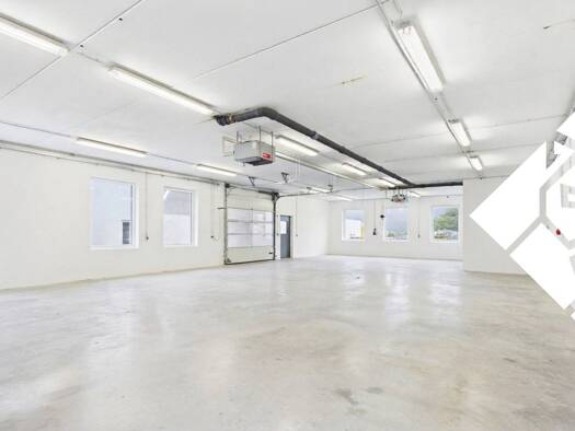 Halle/Industriefläche zur Miete 9,98 € 183,4 m² Lagerfläche Wörgl 6300