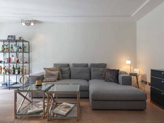 Wohnung zur Miete 1.740 € 3,5 Zimmer 90 m² frei ab 31.01.2026 Friedrichstraße 56 Mitte Berlin 10117