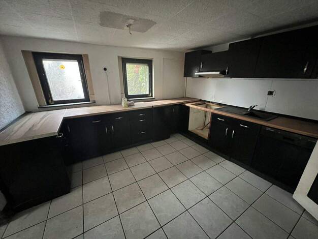 Einfamilienhaus zum Kauf 95.000 € 4 Zimmer 111 m² 434 m² Grundstück Hausen Burladingen 72393