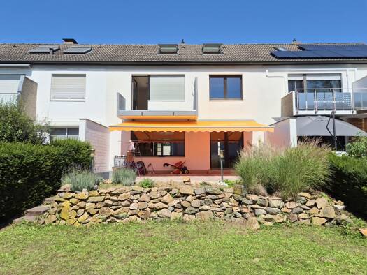 Reihenmittelhaus zur Miete 2.450 € 5 Zimmer 138 m² 227 m² Grundstück Nordenstadt Wiesbaden / Nordenstadt 65205
