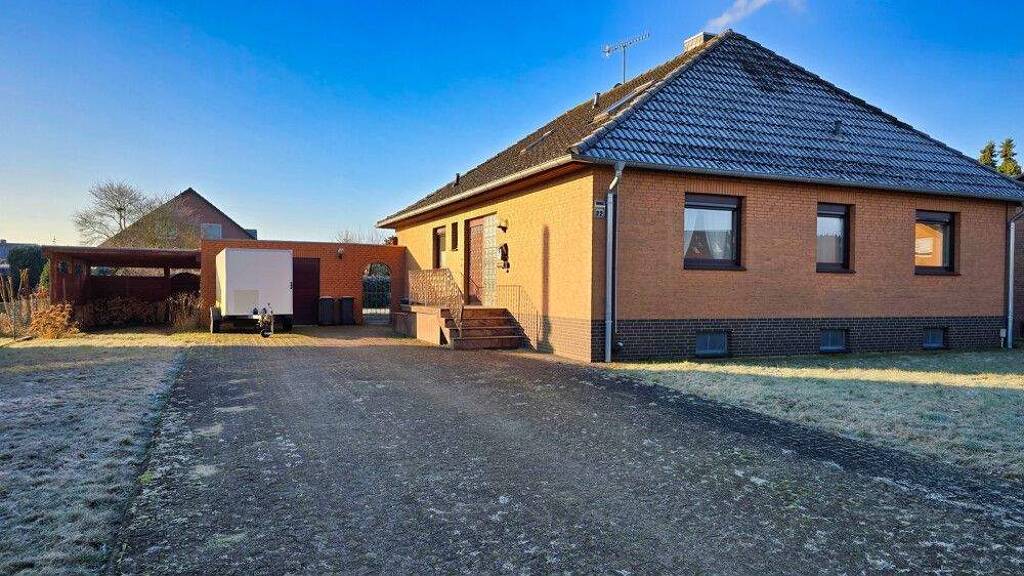 Einfamilienhaus zum Kauf 295.000 € 6,5 Zimmer 201 m² 942 m² Grundstück Wathlingen 29339