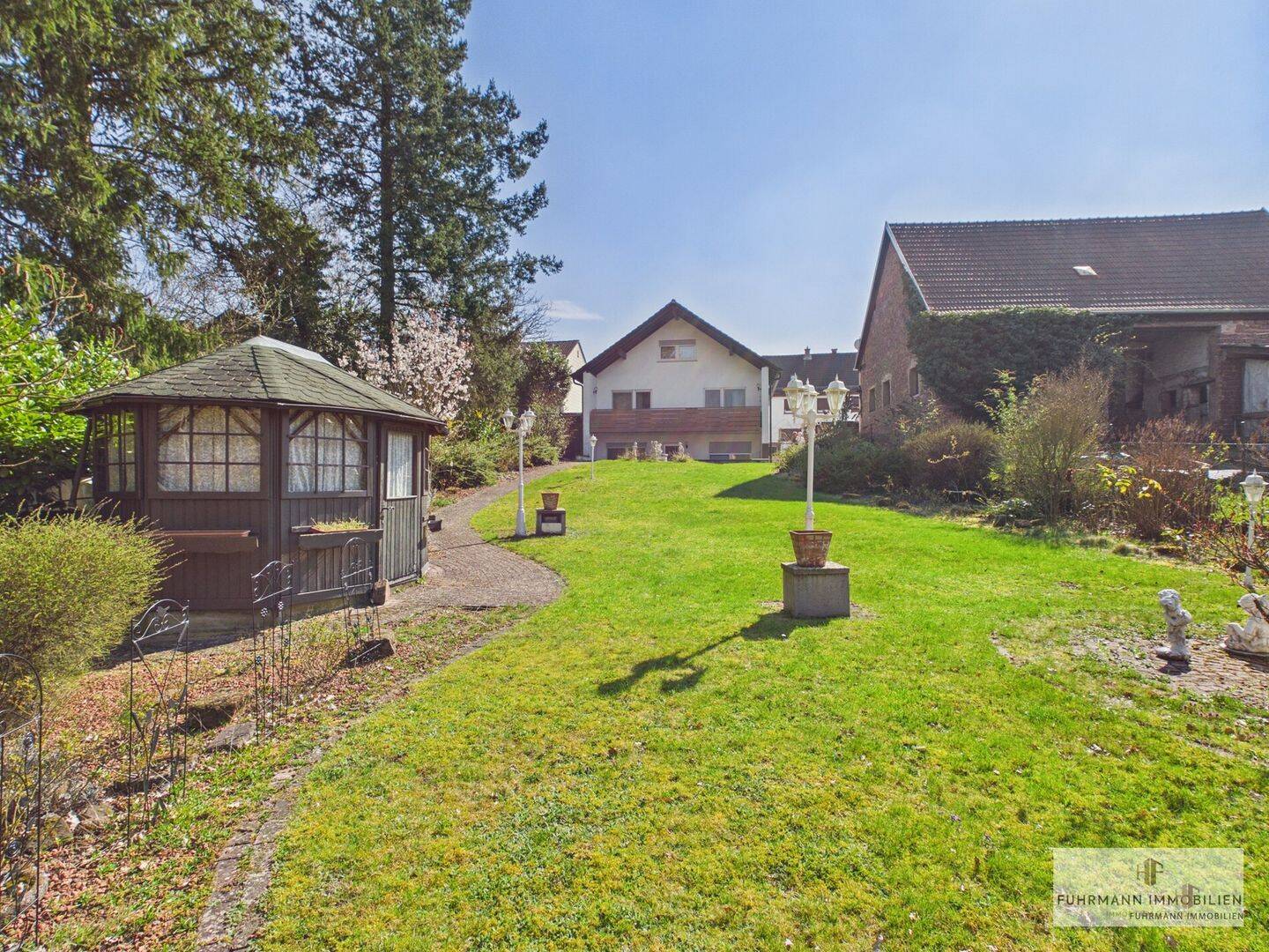 Mehrfamilienhaus zum Kauf - Ansicht 2
