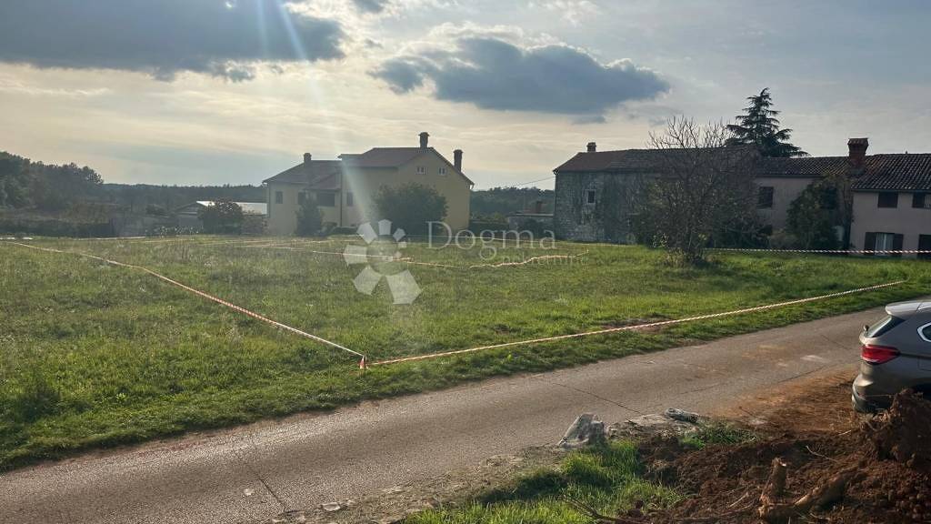 Land-/Forstwirtschaft zum Kauf 120.000 € Barban