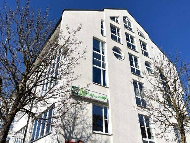 Bürofläche zur Miete provisionsfrei 12,90 € 372 m² Bürofläche teilbar ab 223 m² Unterhaching 82008