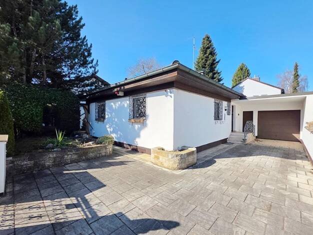 Bungalow zum Kauf 1.100.000 € 3 Zimmer 130,4 m² 601 m² Grundstück Trudering-Riem München 81825