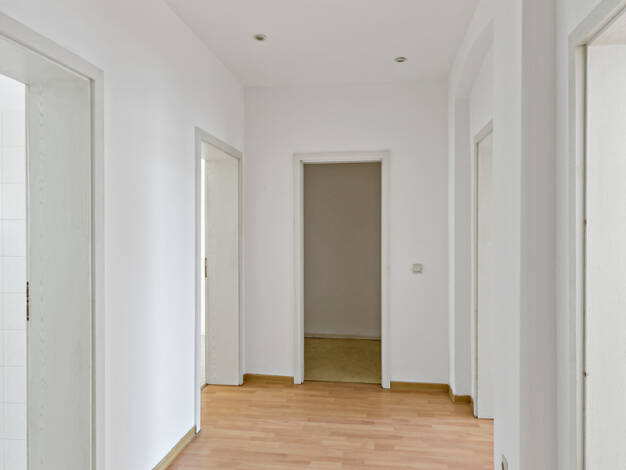 Wohnung zur Miete 590 € 3 Zimmer 69 m² 1. Geschoss Büschdorfer Straße 8 Freiimfelde Halle 06112