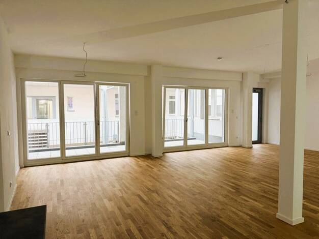 Wohnung zur Miete 2.365 € 3 Zimmer 131,3 m² 2. Geschoss Burgergäßchen Innenstadt Innenstadt 86150