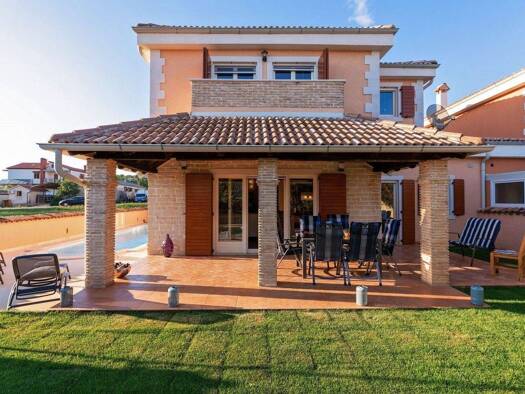 Einfamilienhaus zum Kauf 549.000 € 4 Zimmer 151 m² 354 m² Grundstück Kaštelir 52464