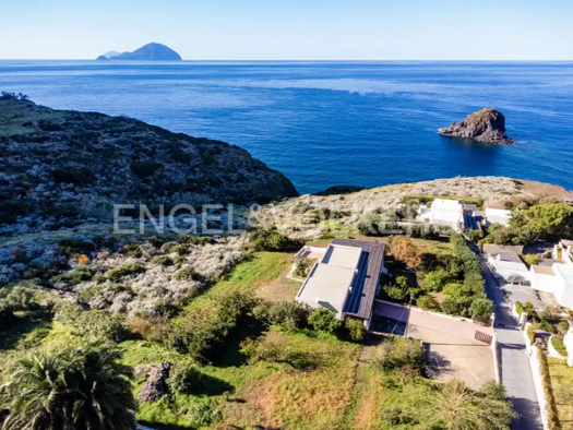 Haus zum Kauf 450.000 € 3 Zimmer 120 m² 1.600 m² Grundstück frei ab sofort Via Leni Malfa 98050