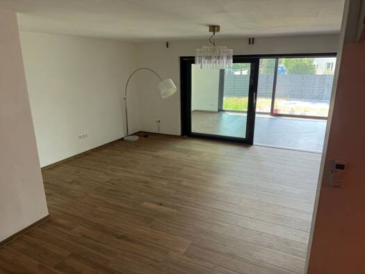 Wohnung zur Miete 1.400 € 3,5 Zimmer 100 m² Geschoss 1/1 frei ab sofort Harsewinkel 33428
