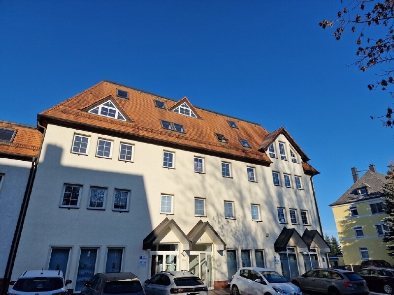 Wohnung zur Miete 354 € 2 Zimmer 58,6 m²<br/>Wohnfläche 3.<br/>Geschoss 01.03.2025<br/>Verfügbarkeit Crossen Zwickau 08058