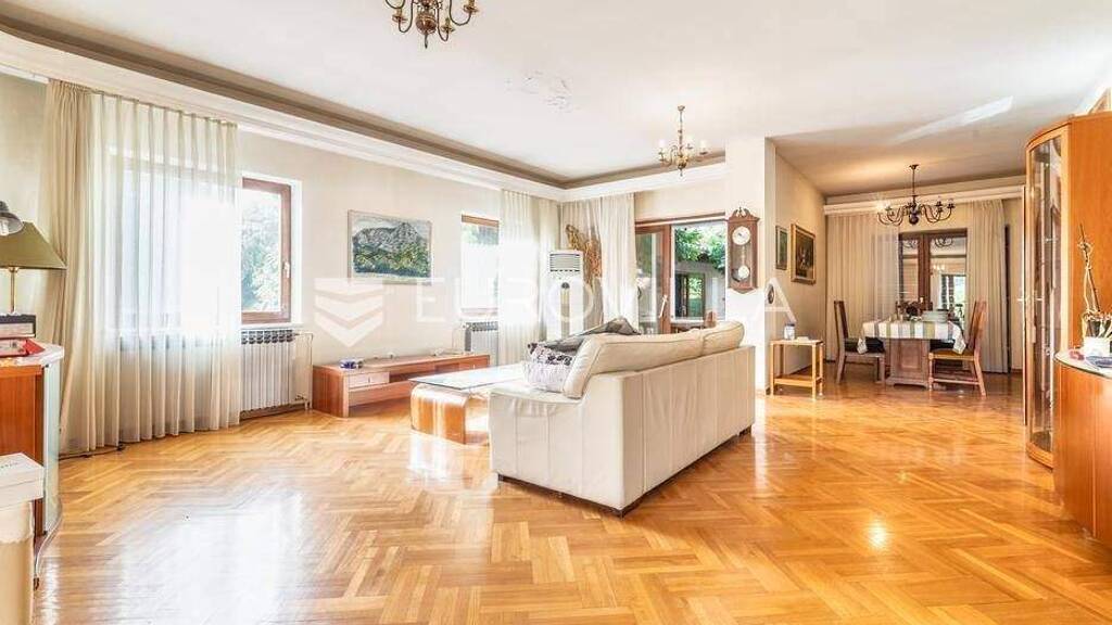 Haus zum Kauf 720.000 € 5 Zimmer 500 m² Vinogradska Sestinski dol 10000