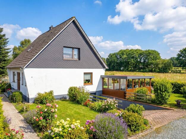 Einfamilienhaus zum Kauf 239.900 € 4,5 Zimmer 123,1 m² 755 m² Grundstück Sieverstedt / Stenderupau 24885