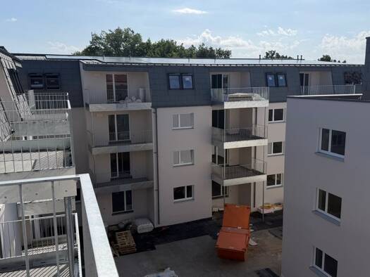 Wohnung zur Miete 986 € 2 Zimmer 42,9 m² Geschoss EG/1 frei ab 01.11.2026 Bogenstraße 12 Zirndorf Zirndorf 90513