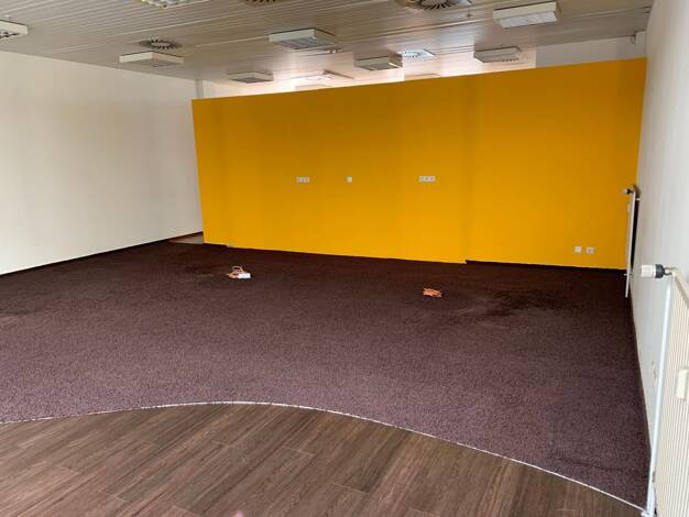 Kaufhaus zur Miete 1,5 Zimmer 95 m² Verkaufsfläche Juri-Gagarin-Ring 1 Oststadt Neubrandenburg 17036