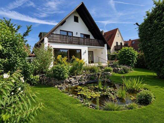 Einfamilienhaus zum Kauf 1.090.000 € 7,5 Zimmer 207 m² 740 m² Grundstück frei ab sofort Erlangen-Süd Erlangen 91052