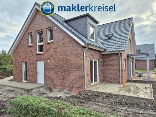 Doppelhaushälfte zur Miete 1.100 € 3 Zimmer 88 m² 130 m² Grundstück Esens 26427