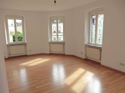 Wohnung zur Miete 690 € 2 Zimmer 50 m² Geschoss EG/3 frei ab sofort Bamberg 96049