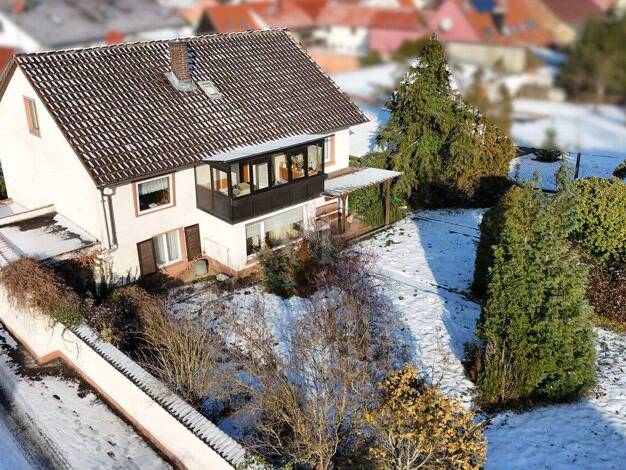 Einfamilienhaus zum Kauf 167.000 € 5 Zimmer 100 m² 1.420 m² Grundstück Mondfeld Wertheim / Mondfeld 97877