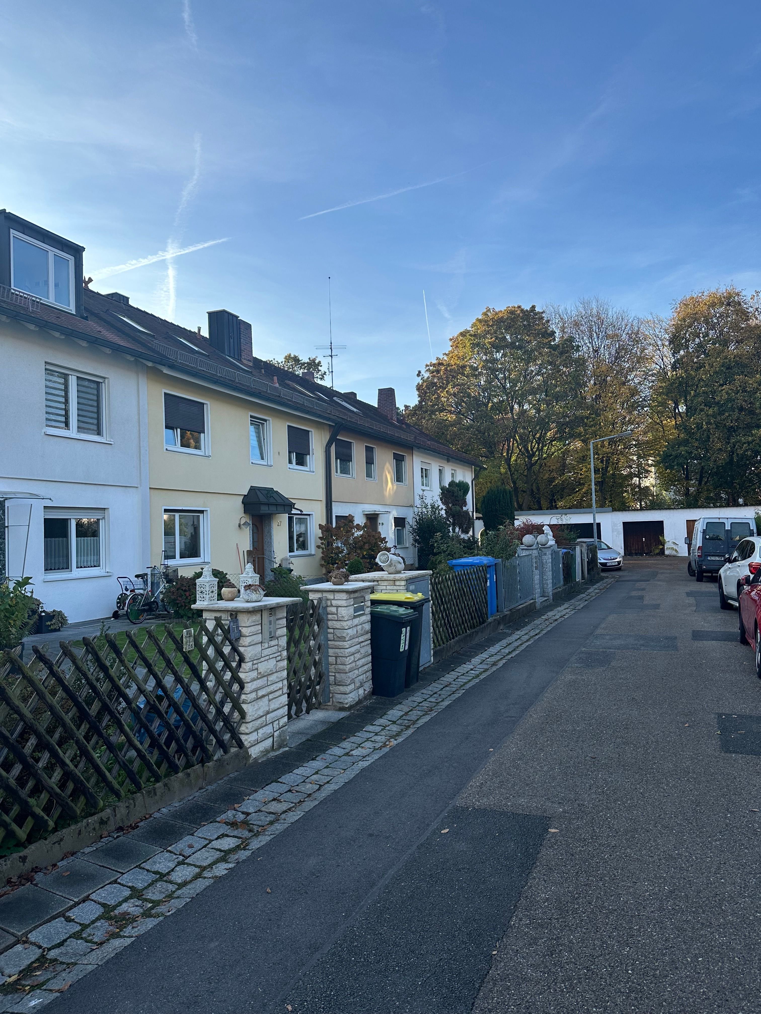 Mehrfamilienhaus zum Kauf 620.000 € 8 Zimmer 168 m²<br/>Wohnfläche 247 m²<br/>Grundstück Schoppershof Nürnberg 90491