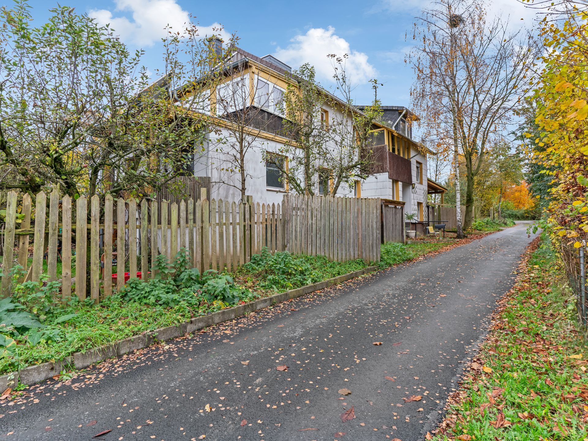 Mehrfamilienhaus zum Kauf 328.000 € 9 Zimmer 279,2 m²<br/>Wohnfläche 1.745 m²<br/>Grundstück Lenzinghausen Spenge 32139