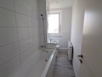 Wohnung zur Miete 498 € 4 Zimmer 71,7 m² 4. Geschoss frei ab sofort Züricher Str. 9 Südstadt Halle (Saale) 06128