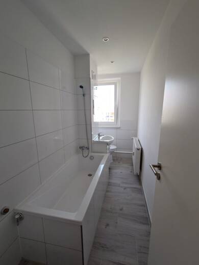 Wohnung zur Miete 498 € 4 Zimmer 71,7 m² 4. Geschoss frei ab sofort Züricher Str. 9 Südstadt Halle (Saale) 06128