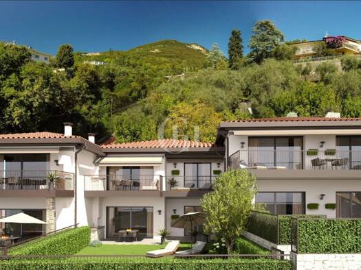 Terrassenwohnung zum Kauf 733.000 € 3 Zimmer 90,4 m² 1. Geschoss frei ab sofort Via del Fontanone Gardone Riviera 25083