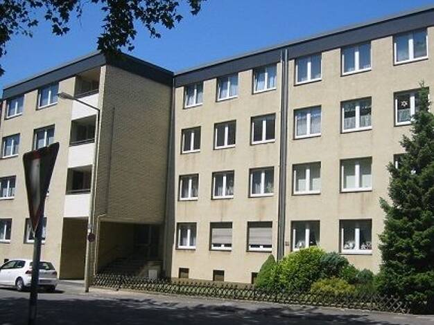 Wohnung zur Miete 638 € 3,5 Zimmer 86,2 m² 3. Geschoss Alleestraße 77 Alt-Hamborn Duisburg 47166