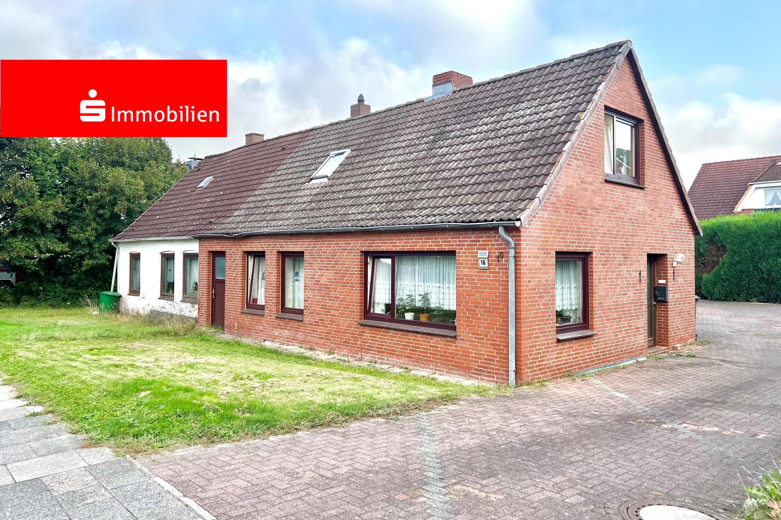 Mehrfamilienhaus zum Kauf 209.000 € 6 Zimmer 90 m²<br/>Wohnfläche 729 m²<br/>Grundstück Klausdorf Altenholz 24161