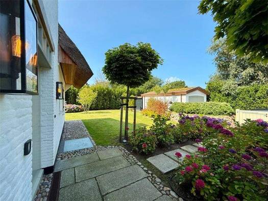 Einfamilienhaus zum Kauf - Erstbezug 8 Zimmer 411 m² 1.530 m² Grundstück Keitum Sylt 25980