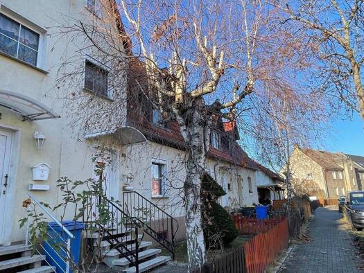 Reihenmittelhaus zum Kauf 219.700 € 4 Zimmer 106 m² 220 m² Grundstück Leuna 06237