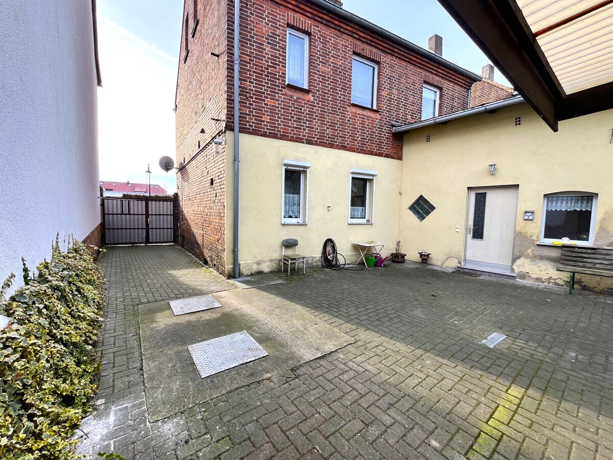 Einfamilienhaus zum Kauf 115.000 € 5 Zimmer 144 m²<br/>Wohnfläche 468 m²<br/>Grundstück Bobbau Bitterfeld-Wolfen / Bobbau 06766