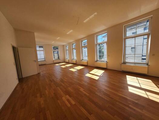 Wohnung zur Miete 1.055 € 3 Zimmer 117 m² 1. Geschoss Stephanstr. 75a Stadtmitte Krefeld 47798