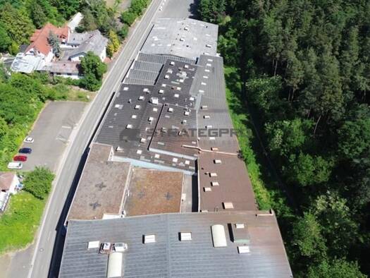 Lagerhalle zum Kauf 18.000 m² Lagerfläche teilbar ab 18.000 m² Innenstadt Kaiserslautern 67657