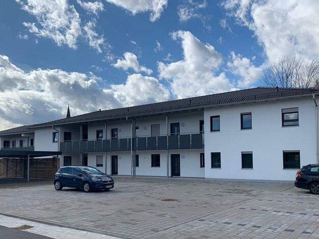 Wohnung zur Miete 570 € 2 Zimmer 61,3 m² frei ab 01.06.2026 Wallersdorf 94522