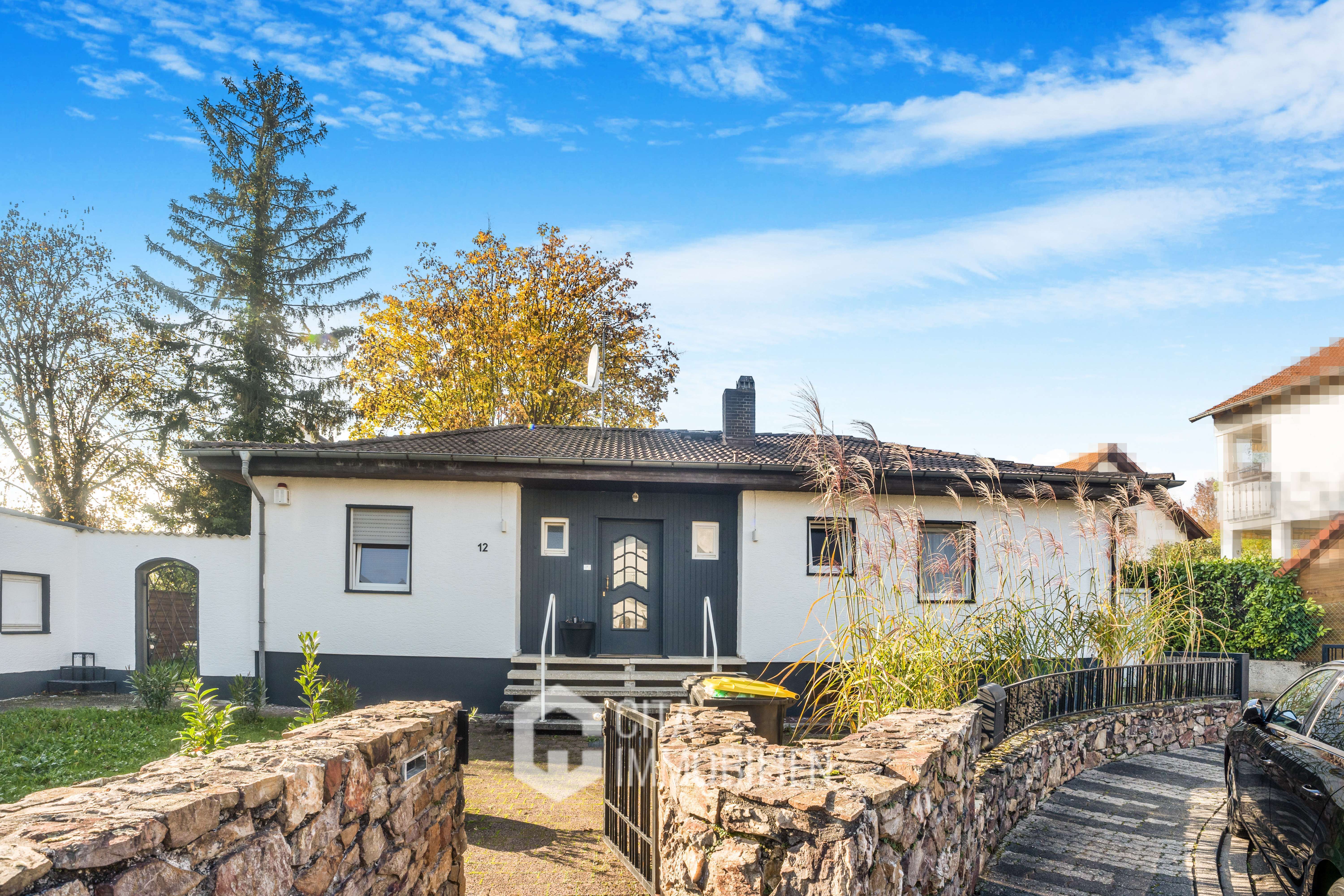 Bungalow zum Kauf 650.000 € 6 Zimmer 120 m²<br/>Wohnfläche 698 m²<br/>Grundstück Heinrich-Heine-Straße 12 Dornheim Groß-Gerau 64521