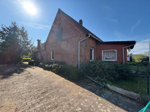 Einfamilienhaus zum Kauf 134.000 € 8 Zimmer 140 m² 2.096 m² Grundstück Eystrup 27324
