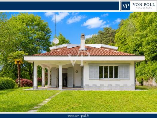 Einfamilienhaus zum Kauf 950.000 € 5 Zimmer 250 m² 600 m² Grundstück frei ab sofort Via del Golf Carimate 22060