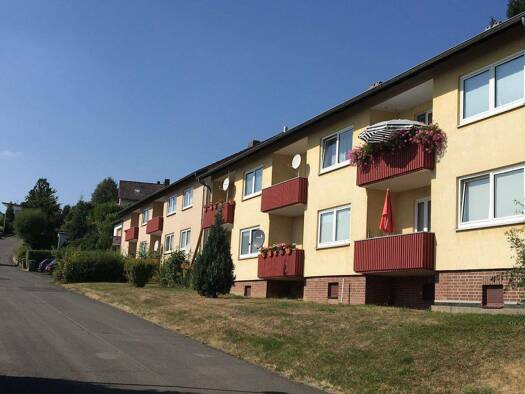 Wohnung zur Miete 535 € 4 Zimmer 82 m² 1. Geschoss Am Fuchsberg 4 Altenbauna Baunatal 34225