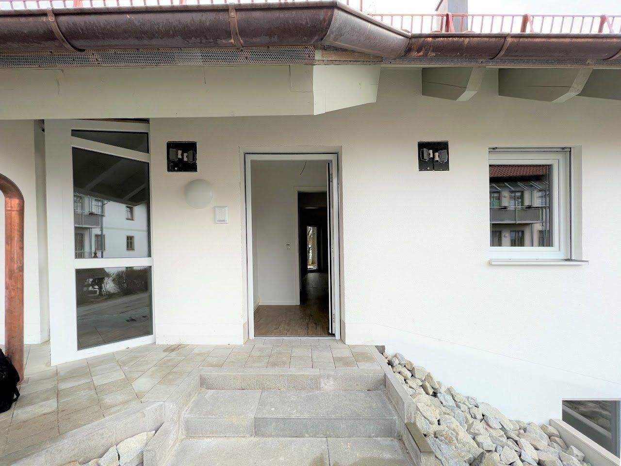 Immobilie in Aidenbach - gepflegte 3 Zimmerwohnung im EG mit Terrasse -  B8 - Bild 1