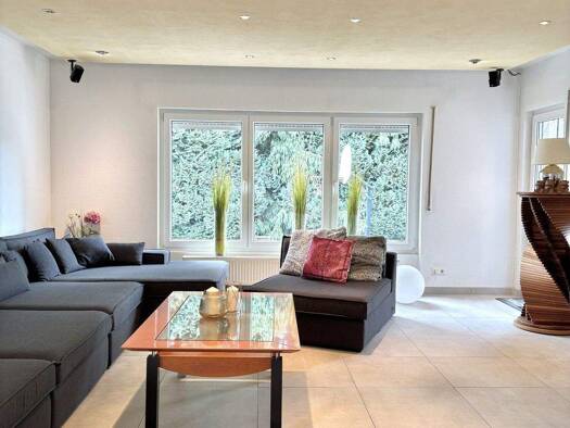 Mehrfamilienhaus zum Kauf provisionsfrei 579.000 € 8 Zimmer 210,7 m² 625 m² Grundstück Nordshausen Nordshausen 34132