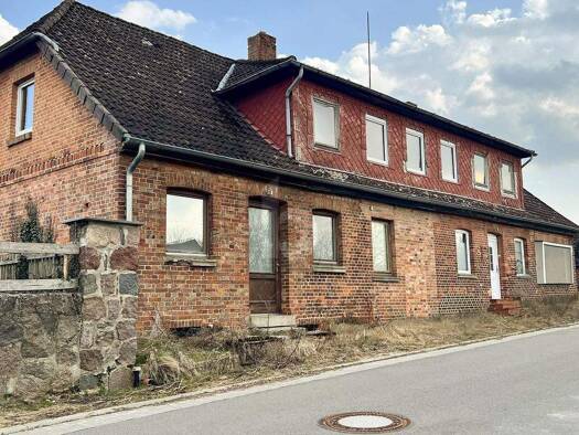 Bauernhaus zum Kauf 299.000 € 17 Zimmer 2.610 m² Grundstück Betzendorf 21386