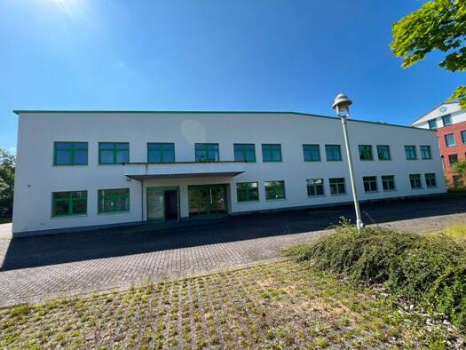 Lagerhalle zum Kauf 1.400.000 € 1.720 m² Lagerfläche Schwerin-Wüstmark 19061