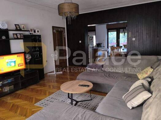Haus zum Kauf 275.000 € 5 Zimmer 206 m² Osijek